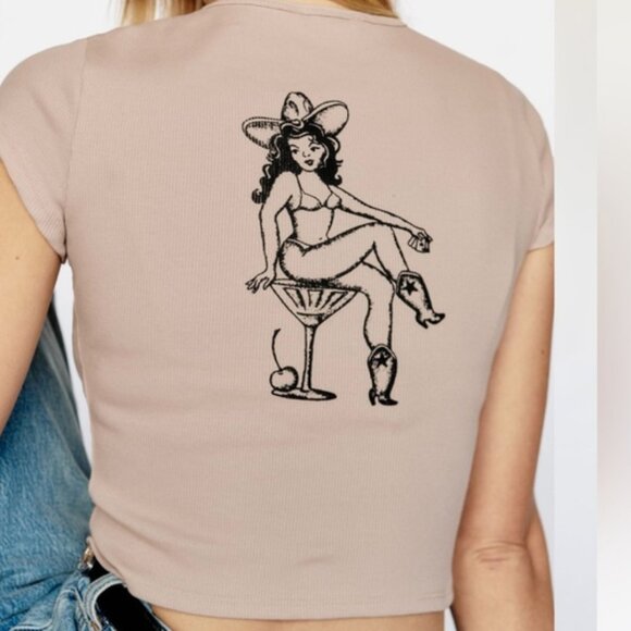 REFORMATION Women’s Beige Graphic MUSE Tee In PLAYING CARDS Pin-Up USA - Picture 2 of 7